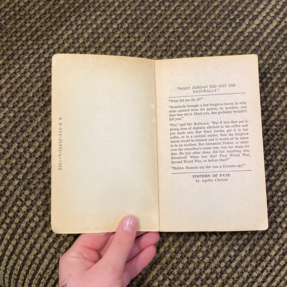 Agatha Christie, Postern Of Fate. Vintage 1980 Paperback Bantam Books Edition. - Picture 5 of 8